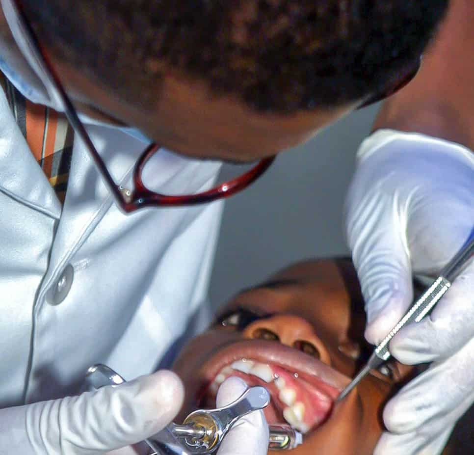 Fast and effective 1-hour teeth whitening service for instant results Derby